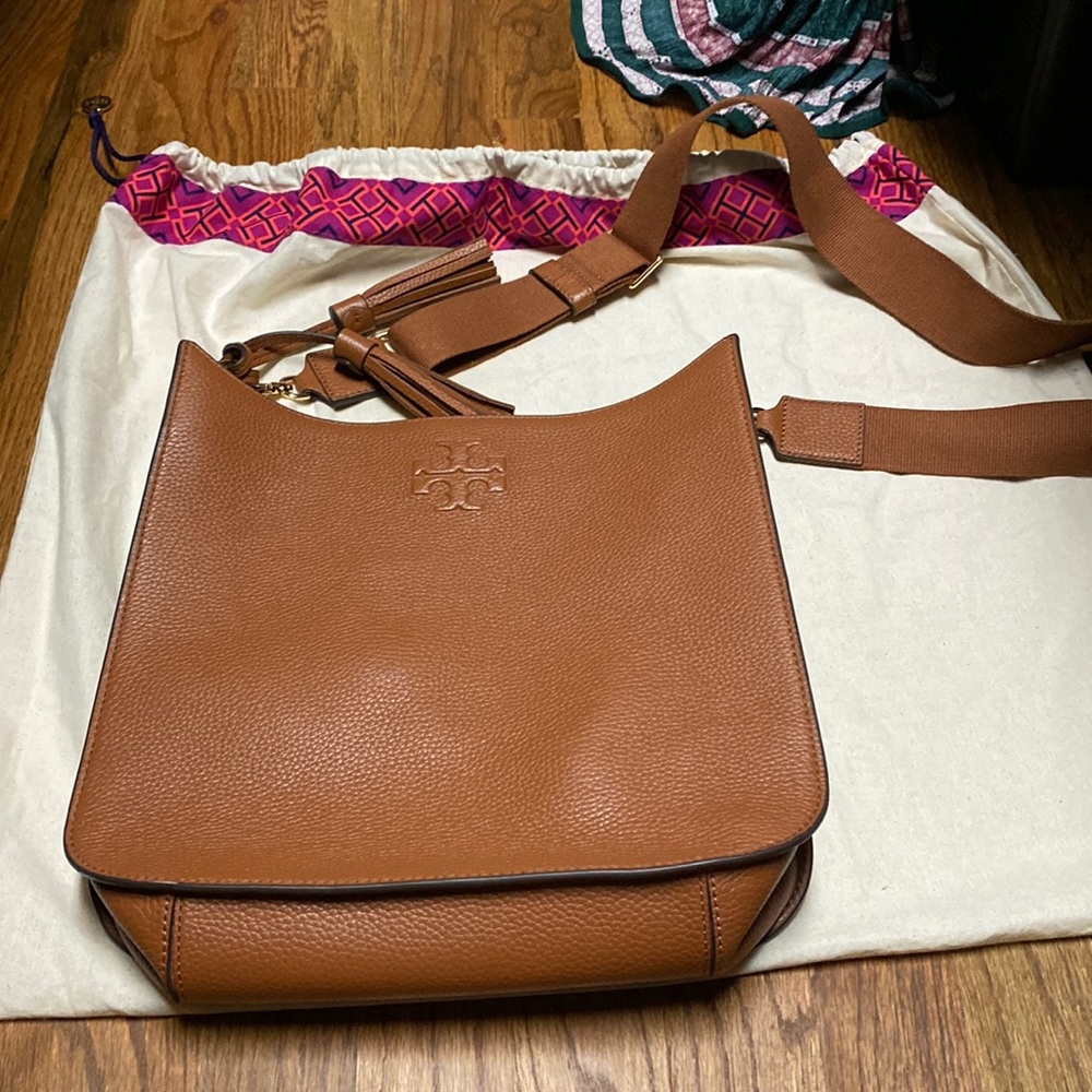 Tory Burch- Crossbody- EXCELLENT Condition!!